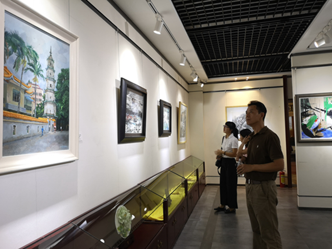 宝安本土重点作者系列美术作品巡展 亮相庭玉美术馆(图3) 宝安本土重点作者系列美术作品巡展 亮相庭玉美术馆(图3)