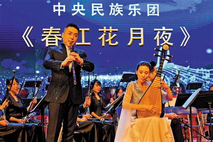 昨夜歌声嘹亮 唱响“筑梦湾区 宝安有你”——庆祝中建八局南方公司落户宝安暨迎新春音乐会在区政府会堂举行(图5) 昨夜歌声嘹亮 唱响“筑梦湾区 宝安有你”——庆祝中建八局南方公司落户宝安暨迎新春音乐会在区政府会堂举行(图5)