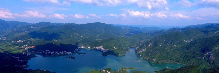 醉美东兰坡豪湖:中国西南又一旅游圣地崛起(图3) 醉美东兰坡豪湖:中国西南又一旅游圣地崛起(图3)