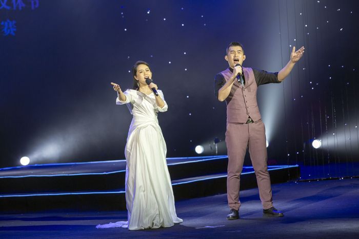 第十六届来深青工文体节歌手大赛总决赛收官,宝安参赛选手斩获“两金一银两铜”(图1) 第十六届来深青工文体节歌手大赛总决赛收官,宝安参赛选手斩获“两金一银两铜”(图1)