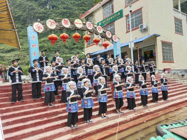 东兰:旅游产业成为带动经济发展“利器”(图5) 东兰:旅游产业成为带动经济发展“利器”(图5)