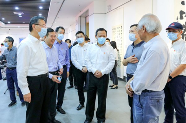 深圳市宝安区政协举办“壮阔四十载·奋进新征程”作品联展(图7) 深圳市宝安区政协举办“壮阔四十载·奋进新征程”作品联展(图7)