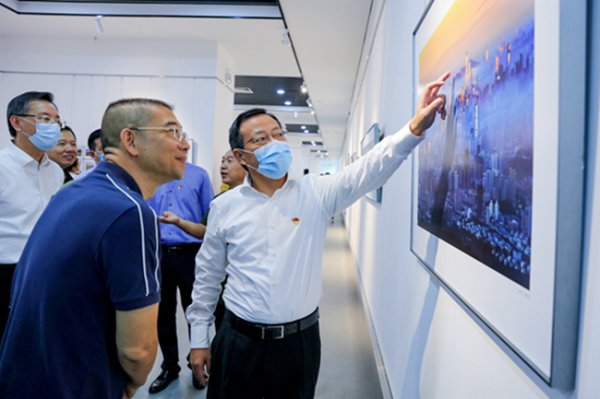 深圳市宝安区政协举办“壮阔四十载·奋进新征程”作品联展(图13) 深圳市宝安区政协举办“壮阔四十载·奋进新征程”作品联展(图13)