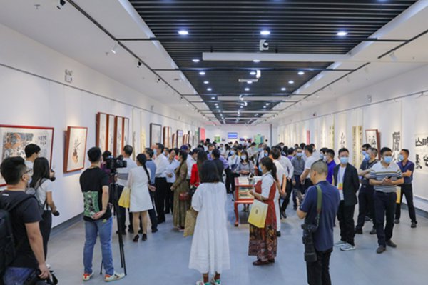 深圳市宝安区政协举办“壮阔四十载·奋进新征程”作品联展(图14) 深圳市宝安区政协举办“壮阔四十载·奋进新征程”作品联展(图14)