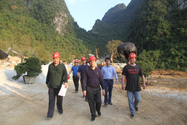 黄文江到长乐宫景区检查指导工作 (图3) 黄文江到长乐宫景区检查指导工作 (图3)