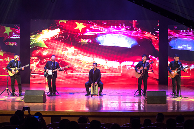 “宝安有你”2020宝安区文艺精品展演成功举办(图1) “宝安有你”2020宝安区文艺精品展演成功举办(图1)