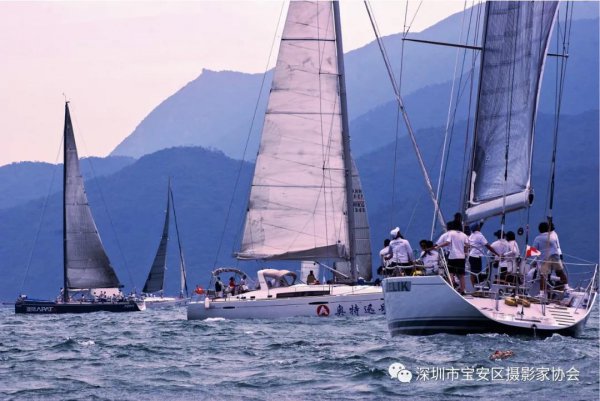 “鹏城赋彩·奋楫扬帆”《深圳宝安摄影12相》第五集主题摄影艺术展参展艺术家(图3) “鹏城赋彩·奋楫扬帆”《深圳宝安摄影12相》第五集主题摄影艺术展参展艺术家(图3)