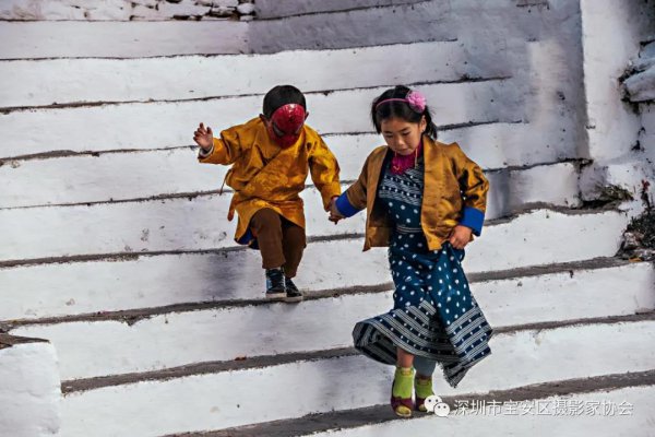 “鹏城赋彩·奋楫扬帆”《深圳宝安摄影12相》第五集主题摄影艺术展参展艺术家(图14) “鹏城赋彩·奋楫扬帆”《深圳宝安摄影12相》第五集主题摄影艺术展参展艺术家(图14)