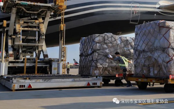 “鹏城赋彩·奋楫扬帆”《深圳宝安摄影12相》第五集主题摄影艺术展参展艺术家(图17) “鹏城赋彩·奋楫扬帆”《深圳宝安摄影12相》第五集主题摄影艺术展参展艺术家(图17)