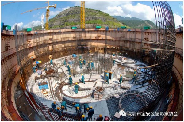 “鹏城赋彩·奋楫扬帆”《深圳宝安摄影12相》第五集主题摄影艺术展参展艺术家(图67) “鹏城赋彩·奋楫扬帆”《深圳宝安摄影12相》第五集主题摄影艺术展参展艺术家(图67)