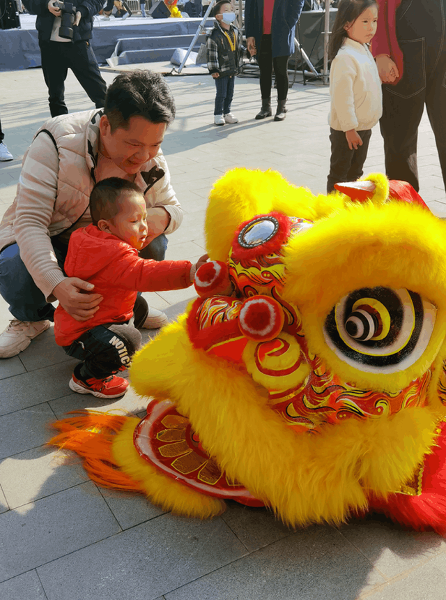 沙井街道2020年“蚝乡湖畔”美术摄影展在沙井街道党建中心圆满闭幕!(图19) 沙井街道2020年“蚝乡湖畔”美术摄影展在沙井街道党建中心圆满闭幕!(图19)