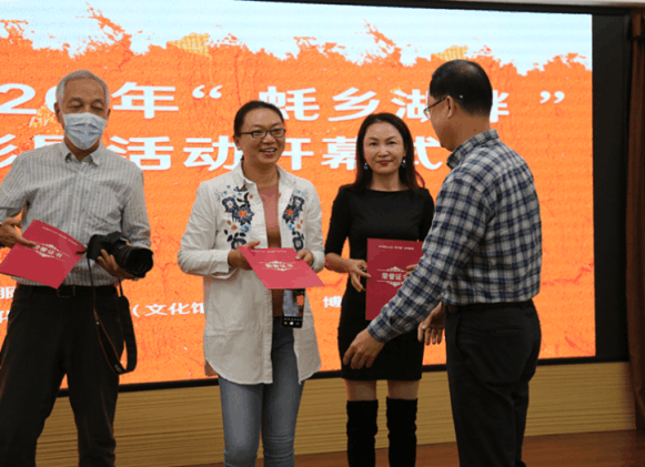 沙井街道2020年“蚝乡湖畔”美术摄影展在沙井街道党建中心圆满闭幕!(图3) 沙井街道2020年“蚝乡湖畔”美术摄影展在沙井街道党建中心圆满闭幕!(图3)