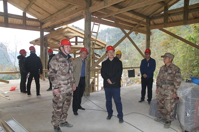 中共东兰县委书记黄贤昌到长乐宫景区调研开放准备情况(图4) 中共东兰县委书记黄贤昌到长乐宫景区调研开放准备情况(图4)