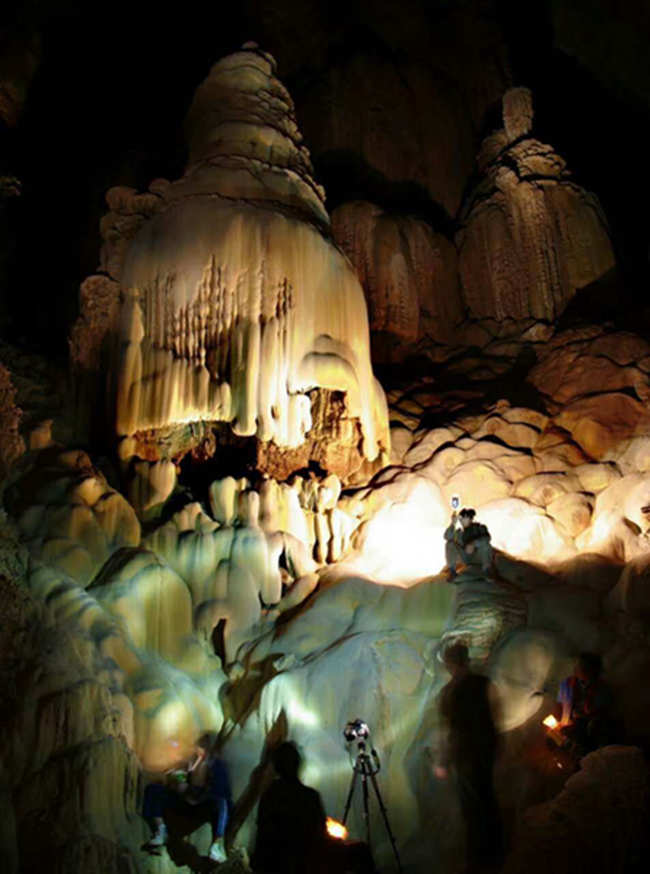 中共东兰县委书记黄贤昌到长乐宫景区调研开放准备情况(图13) 中共东兰县委书记黄贤昌到长乐宫景区调研开放准备情况(图13)