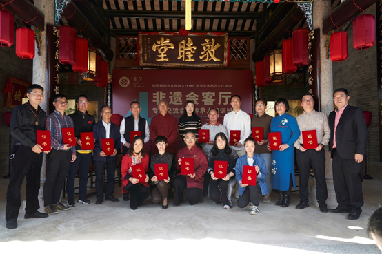 第四届深圳非物质文化遗产周宝安区系列文化活动—— 宝安分会场开幕式暨黄连胜醒狮群英荟(图6) 第四届深圳非物质文化遗产周宝安区系列文化活动|宝安分会场开幕式暨黄连胜醒狮群英荟(图7)