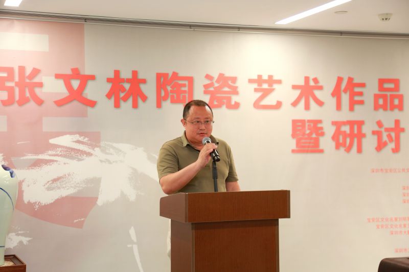 张文林陶瓷艺术作品展在“宝安1990”开幕(图3) 张文林陶瓷艺术作品展在“宝安1990”开幕(图3)