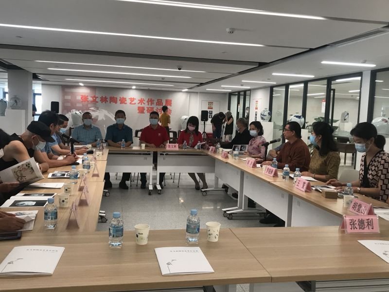 张文林陶瓷艺术作品展在“宝安1990”开幕(图11) 张文林陶瓷艺术作品展在“宝安1990”开幕(图12)