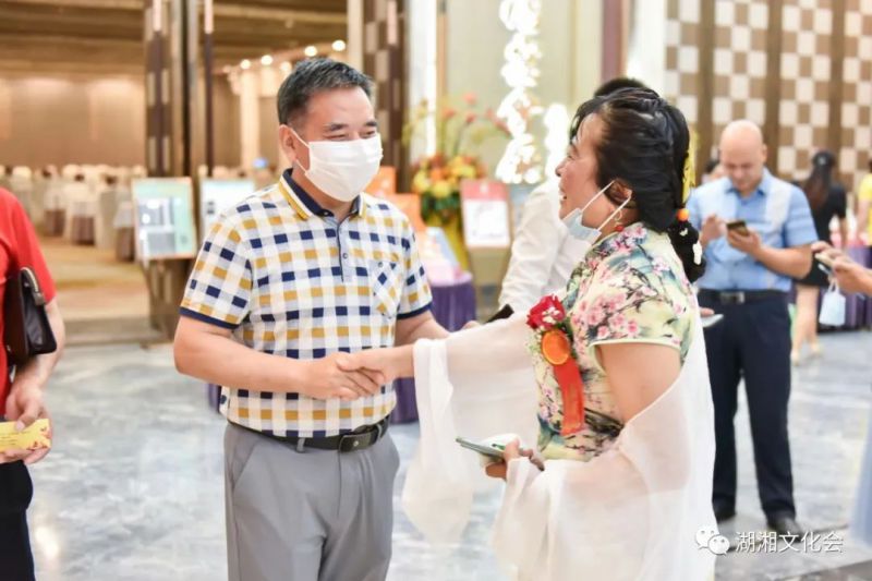 湾区菁英,惟楚有材 | 深圳市湖湘文化促进会一届二次会员大会暨湖湘菁英中秋联谊会举行(图27) 湾区菁英,惟楚有材 | 深圳市湖湘文化促进会一届二次会员大会暨湖湘菁英中秋联谊会举行(图27)