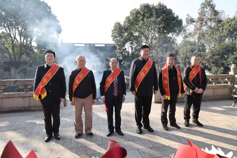 世界至德总会主席吴荣华率队新年无锡祭祖(图2)