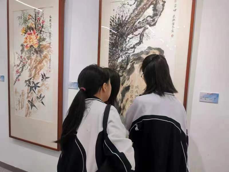 “青蓝承递——张治平师生作品展”在宝安区美术馆隆重开展(图6)