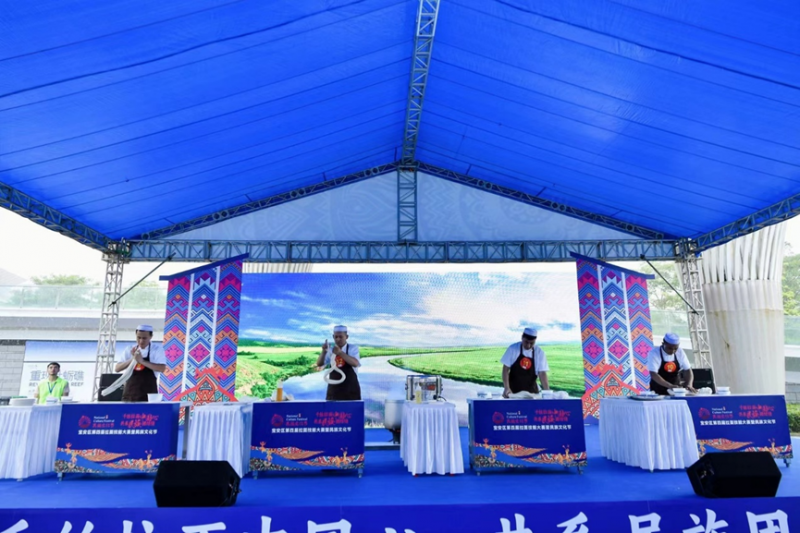 "千丝拉面中国心 共系民族团结情 "宝安区第四届拉面技能大赛暨民族文化节成功举办(图12) "千丝拉面中国心 共系民族团结情 "宝安区第四届拉面技能大赛暨民族文化节成功举办(图12)