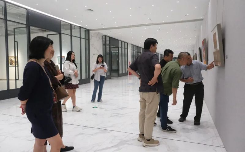 2023年深圳(宝安)重点作者美术创作提升工程一一第八期学员综合材料绘画作品汇报展(图8) 2023年深圳(宝安)重点作者美术创作提升工程一一第八期学员综合材料绘画作品汇报展(图8)