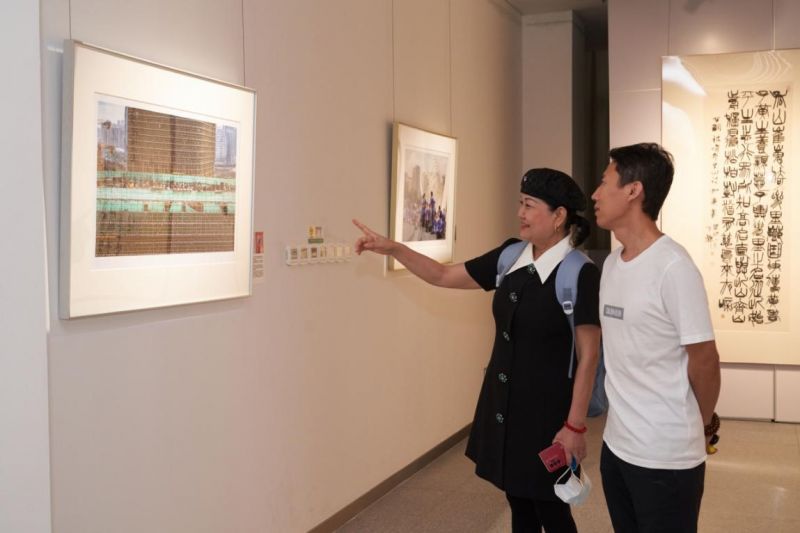 22位艺术名家出手 聚焦宝安时代风貌 ——“名家宝安行”56件精品集中亮相(图5) 22位艺术名家出手 聚焦宝安时代风貌 ——“名家宝安行”56件精品集中亮相(图5)