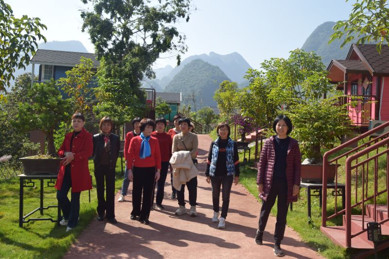 全国多省游客到广西东兰旅游观光(图2)