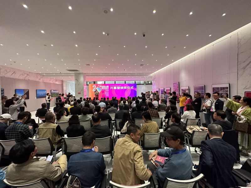 广东省第29届摄影展览开幕暨颁奖仪式宝安区美术馆隆重举行(图15) 广东省第29届摄影展览开幕暨颁奖仪式宝安区美术馆隆重举行(图15)