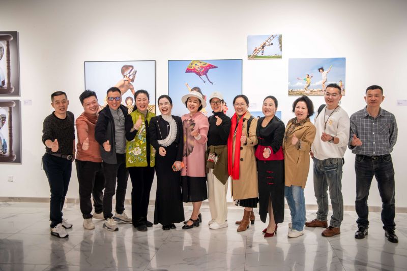 广东省第29届摄影展览开幕暨颁奖仪式宝安区美术馆隆重举行(图18) 广东省第29届摄影展览开幕暨颁奖仪式宝安区美术馆隆重举行(图18)