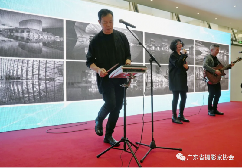 广东省第29届摄影展览开幕暨颁奖仪式宝安区美术馆隆重举行(图39) 广东省第29届摄影展览开幕暨颁奖仪式宝安区美术馆隆重举行(图39)