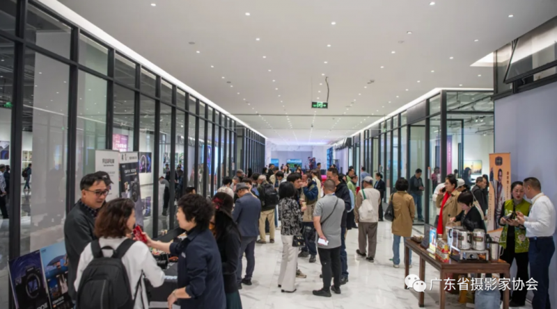 广东省第29届摄影展览开幕暨颁奖仪式宝安区美术馆隆重举行(图42) 广东省第29届摄影展览开幕暨颁奖仪式宝安区美术馆隆重举行(图42)