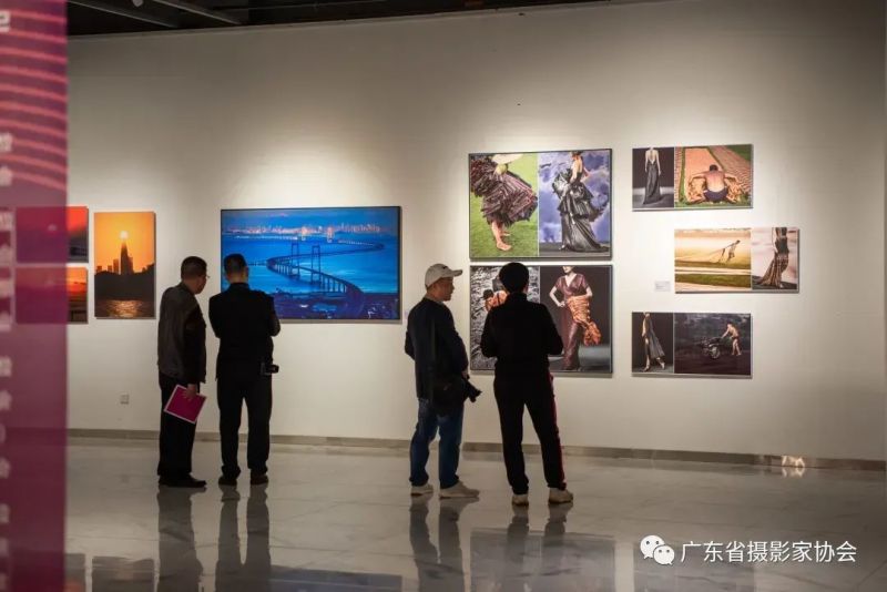 广东省第29届摄影展览开幕暨颁奖仪式宝安区美术馆隆重举行(图50) 广东省第29届摄影展览开幕暨颁奖仪式宝安区美术馆隆重举行(图50)