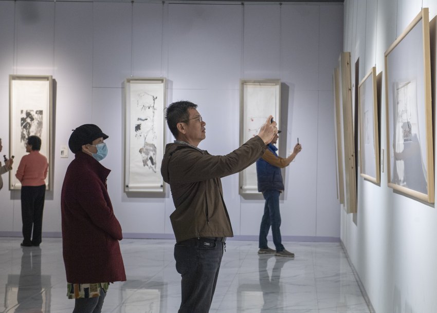 110件杨善深书画作品在宝安美术馆展出 各艺术创作阶段珍品首度集纳(图4) 110件杨善深书画作品在宝安美术馆展出 各艺术创作阶段珍品首度集纳(图4)