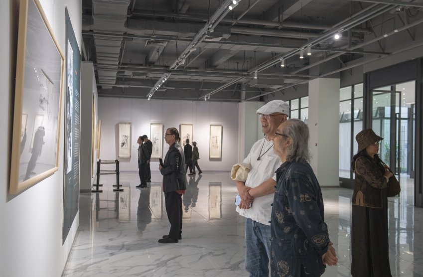 110件杨善深书画作品在宝安美术馆展出 各艺术创作阶段珍品首度集纳(图9) 110件杨善深书画作品在宝安美术馆展出 各艺术创作阶段珍品首度集纳(图9)