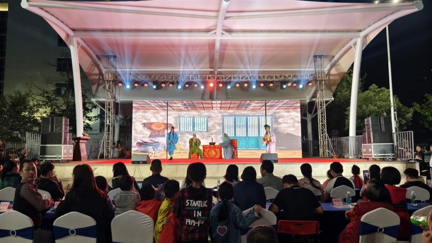 “艺”起来,奋进新征程,光明区文化馆总分馆新春文化“花市”系列活动2024凤凰街道新春文艺汇演暨2023年凤凰街道群众文艺精品成果展演取得圆满成功(图4) “艺”起来,奋进新征程,光明区文化馆总分馆新春文化“花市”系列活动2024凤凰街道新春文艺汇演暨2023年凤凰街道群众文艺精品成果展演取得圆满成功(图4)