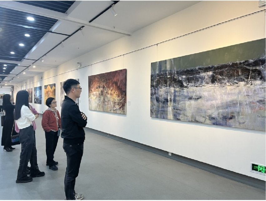 “云上”西藏主题四人画展在宝安图书馆展厅成功举办(图2)