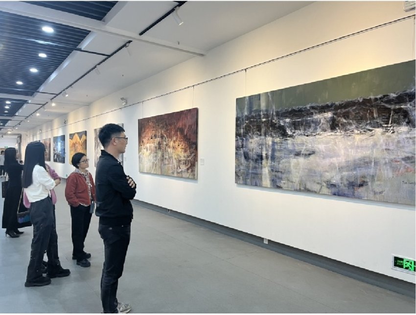 “云上”西藏主题四人画展在宝安图书馆展厅成功举办(图2) “云上”西藏主题四人画展在宝安图书馆展厅成功举办(图2)