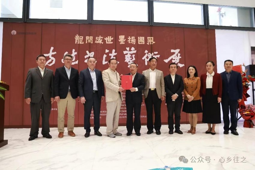 十年一剑挥斥方遒 以墨为魂颂扬国风(图5) 十年一剑挥斥方遒 以墨为魂颂扬国风(图5)