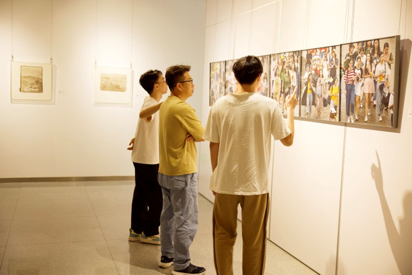 唯美同行——王文舵摄影工作室创作实验展在宝安成功举办(图3) 唯美同行——王文舵摄影工作室创作实验展在宝安成功举办(图3)