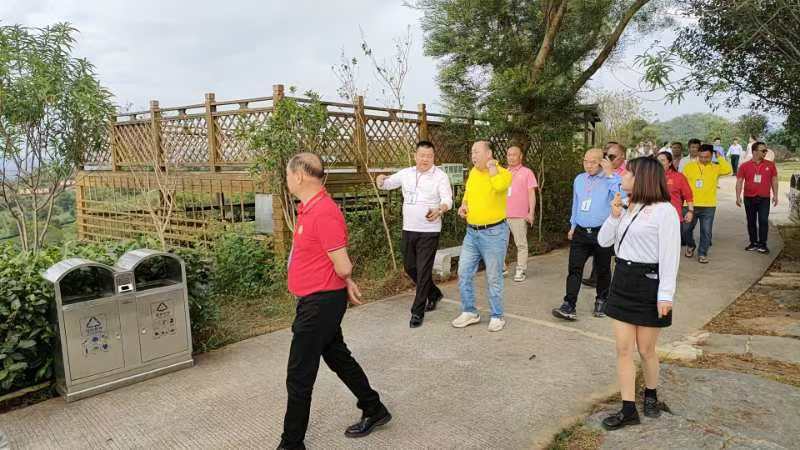 广东黎氏宗亲代表团莅临广东英洲红农文旅科技公司参观考察(图5) 广东黎氏宗亲代表团莅临广东英洲红农文旅科技公司参观考察(图5)