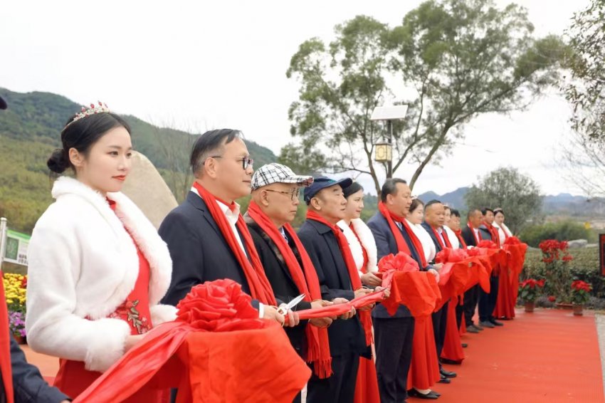 英德地质公园八角亭状元楼剪彩活动圆满落幕 (图4) 英德地质公园八角亭状元楼剪彩活动圆满落幕 (图4)