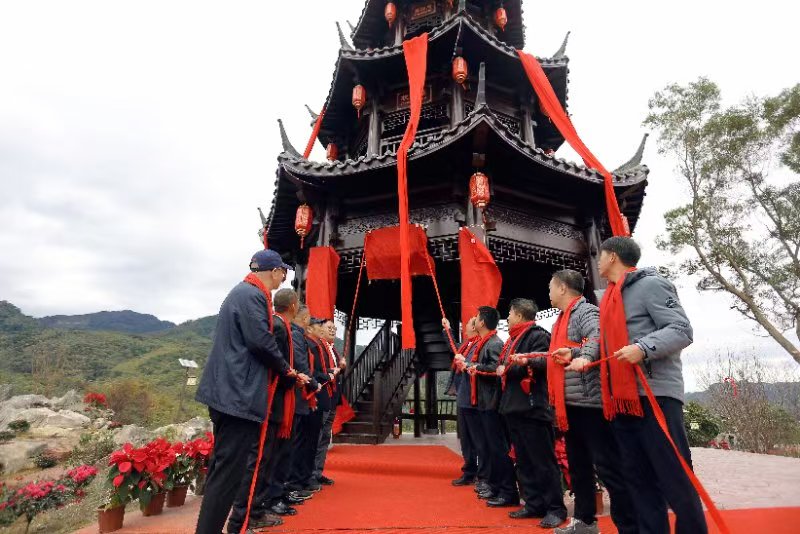 英德茶趣园景区正月初三澳门游客成团 特色体验获赞誉 当天客流量2681人次(图2) 英德茶趣园景区正月初三澳门游客成团 特色体验获赞誉 当天客流量2681人次(图2)