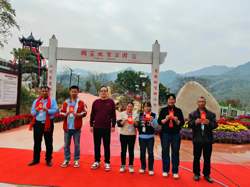 英德茶趣园景区正月初三澳门游客成团 特色体验获赞誉 当天客流量2681人次(图17) 英德茶趣园景区正月初三澳门游客成团 特色体验获赞誉 当天客流量2681人次(图17)