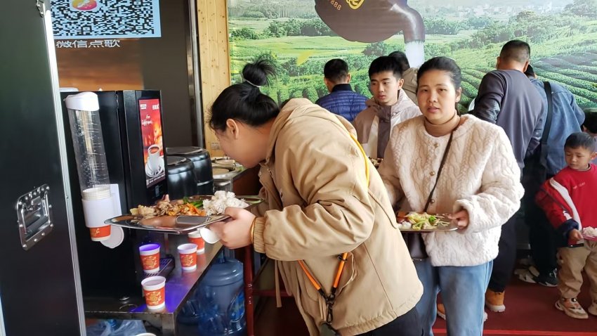 茶趣园景区八角亭状元楼元宵节庆典诚邀各界共襄盛举 年初七客流量1783人次(图18) 茶趣园景区八角亭状元楼元宵节庆典诚邀各界共襄盛举 年初七客流量2331人次(图19)