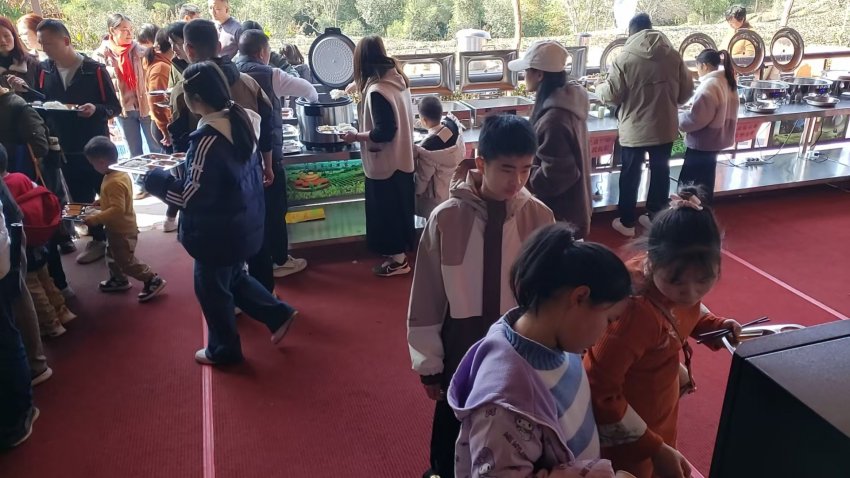 茶趣园景区八角亭状元楼元宵节庆典诚邀各界共襄盛举 年初七客流量1783人次(图19) 茶趣园景区八角亭状元楼元宵节庆典诚邀各界共襄盛举 年初七客流量2331人次(图20)