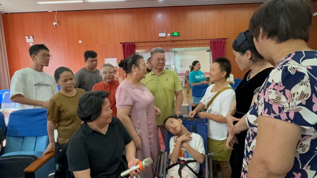 诗意浸润岁月,经典照见心灵—“芬芳诗社” 首期深读诗会文化沙龙成功举办(图12) 诗意浸润岁月,经典照见心灵—“芬芳诗社” 首期深读诗会文化沙龙成功举办(图12)