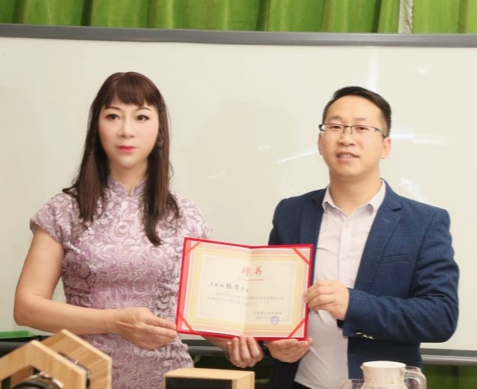 第三届全球爱心旗袍形象大使禅动之旅云南普洱站发布会成功举办(图1) 第三届全球爱心旗袍形象大使禅动之旅云南普洱站发布会成功举办(图1)