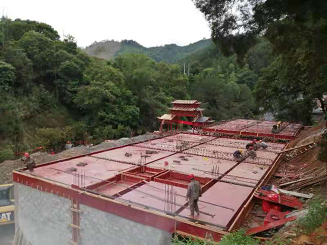 东兰县人大常委会主任覃晗胜到香河漂流景区检查指导工作(图9) 东兰县人大常委会主任覃晗胜到香河漂流景区检查指导工作(图9)