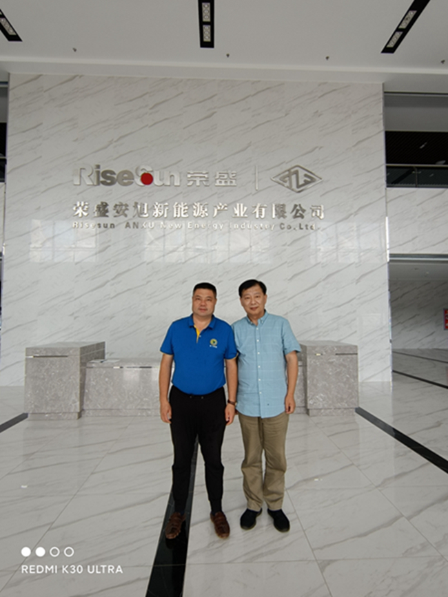 广西第一湾考察河北荣盛,推进房车营地建设(图3) 广西第一湾考察河北荣盛,推进房车营地建设(图3)